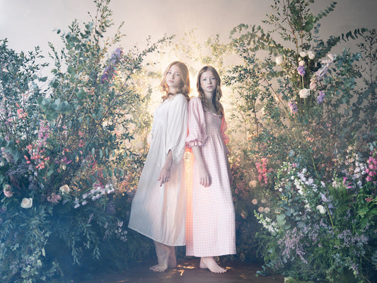 Photoshoot with Flowers: Main Ideas and How to Get Prepared