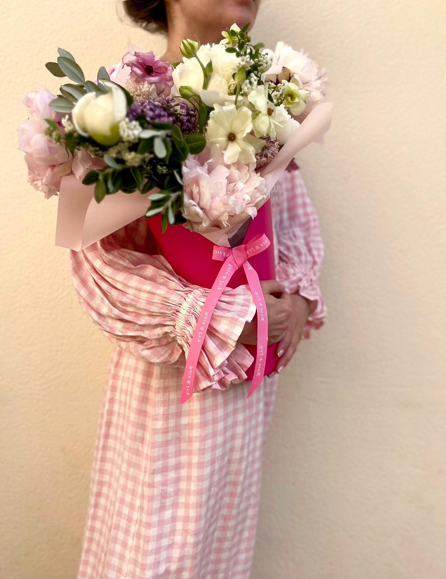 "Hello summer" pink vase