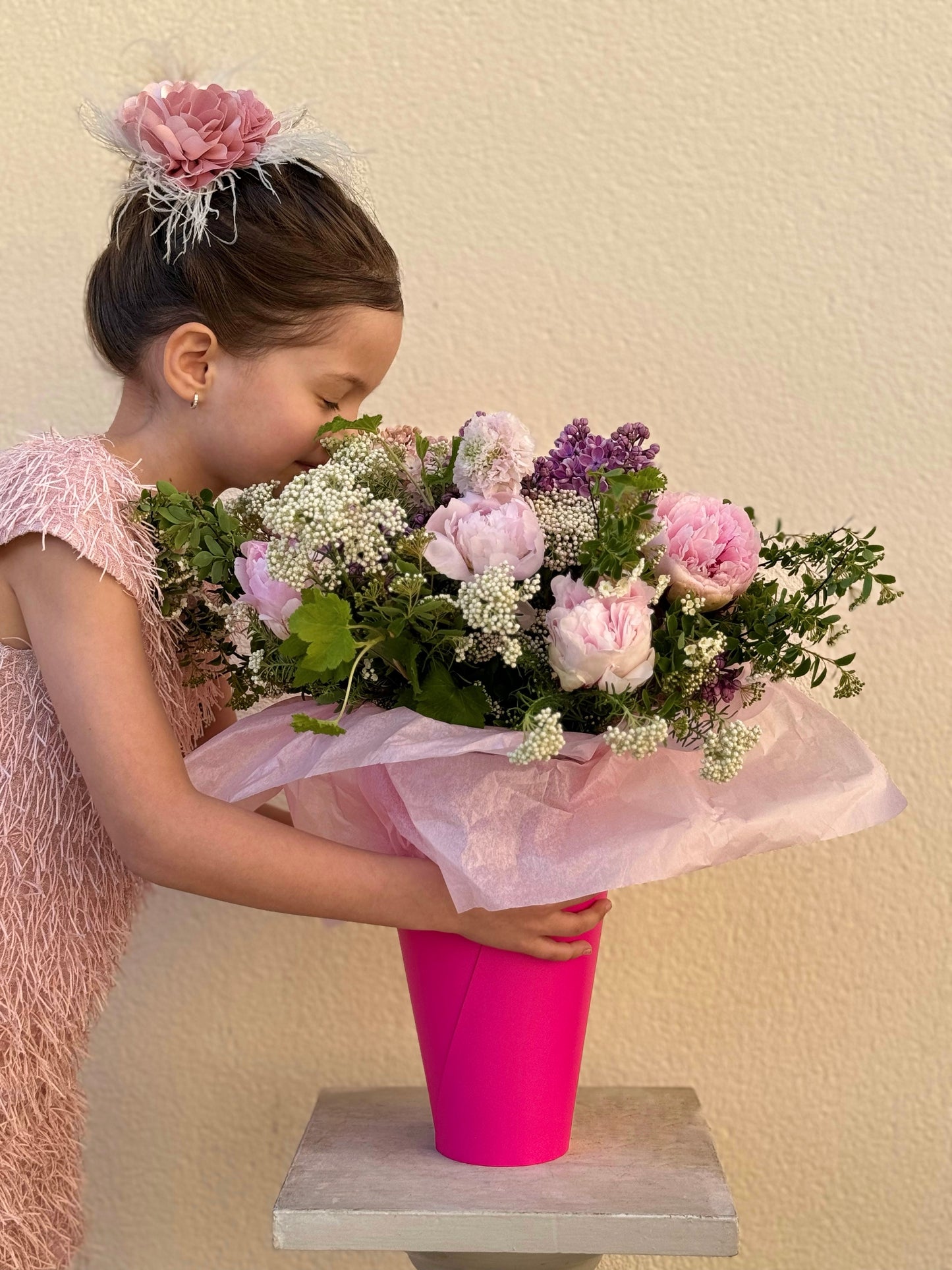 "Hello summer" pink vase